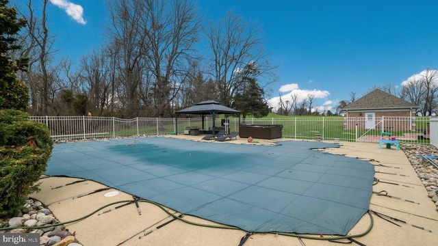 26 BRECKENRIDGE DR, Warminster, PA 18974