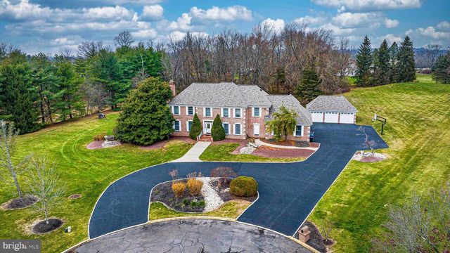 26 BRECKENRIDGE DR, Warminster, PA 18974