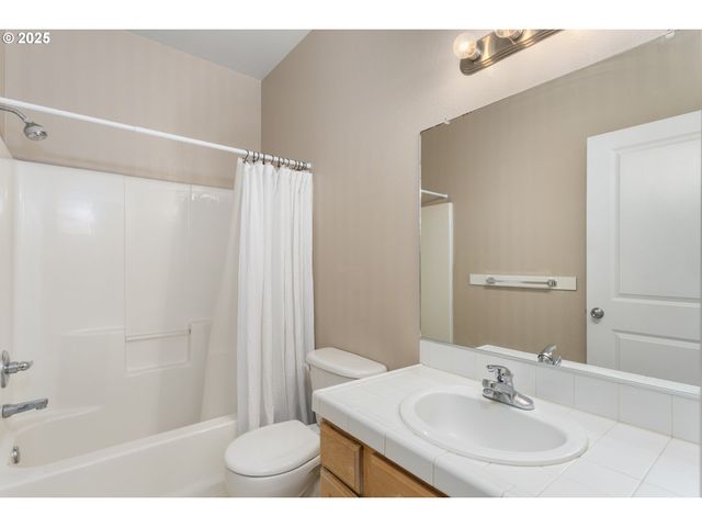 3249 WILD ROSE Loop, West Linn, OR 97068