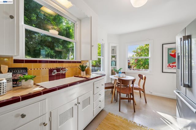 3233 SAN JOSE AVENUE, Alameda, CA 94501