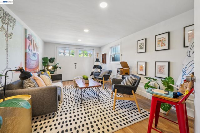 3233 SAN JOSE AVENUE, Alameda, CA 94501