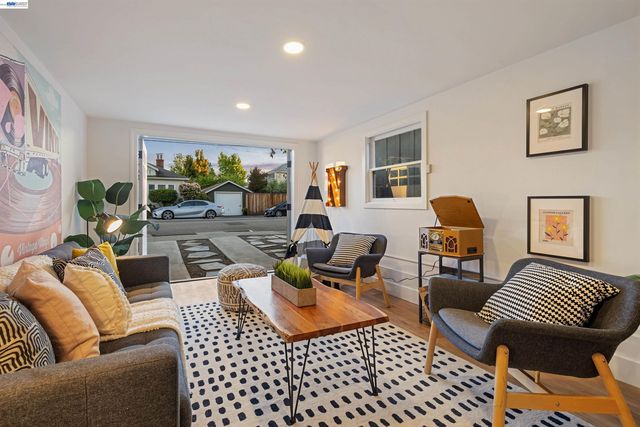 3233 SAN JOSE AVENUE, Alameda, CA 94501