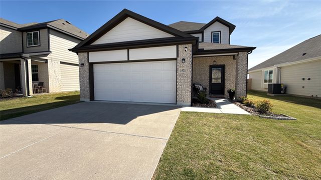 1025 Wind Drift Way, Fort Worth, TX 76131