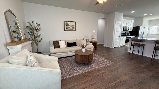 1025 Wind Drift Way, Fort Worth, TX 76131