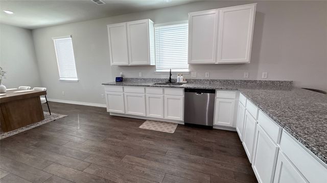 1025 Wind Drift Way, Fort Worth, TX 76131