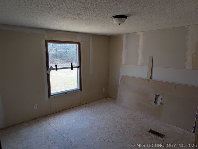 57334 S 36730 Road, Terlton, OK 74081