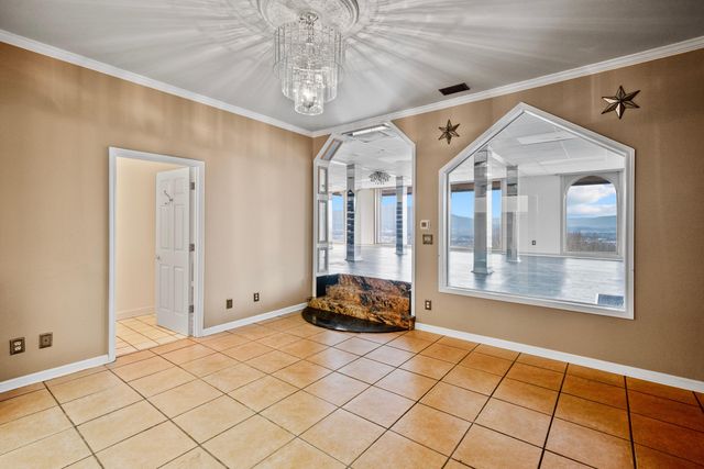 551 W Shadowlawn Drive, Chattanooga, TN 37404