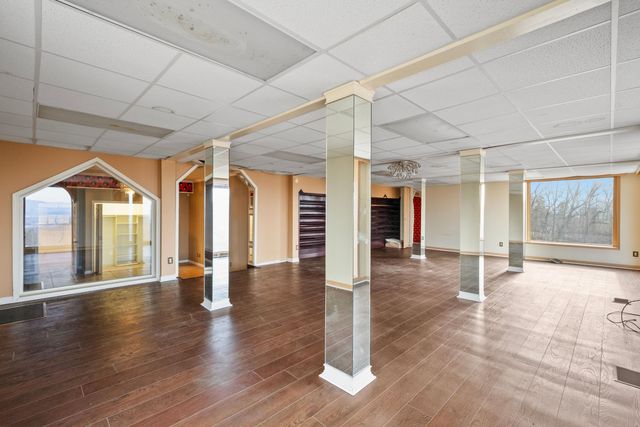 551 W Shadowlawn Drive, Chattanooga, TN 37404