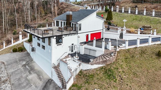 551 W Shadowlawn Drive, Chattanooga, TN 37404