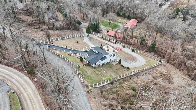 551 W Shadowlawn Drive, Chattanooga, TN 37404