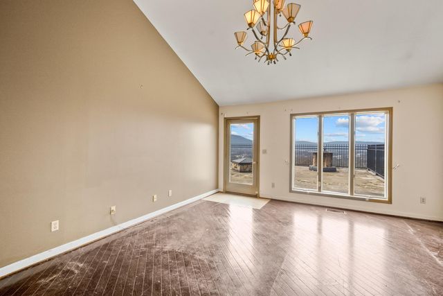 551 W Shadowlawn Drive, Chattanooga, TN 37404