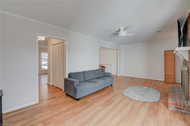 4984 Chrisfield Lane, Winston-salem, NC 27104