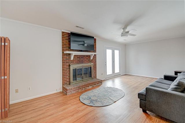 4984 Chrisfield Lane, Winston-salem, NC 27104