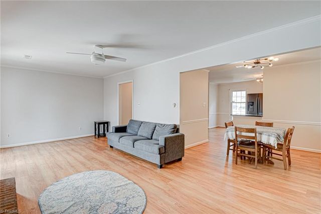 4984 Chrisfield Lane, Winston-salem, NC 27104