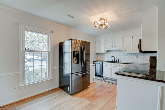 4984 Chrisfield Lane, Winston-salem, NC 27104