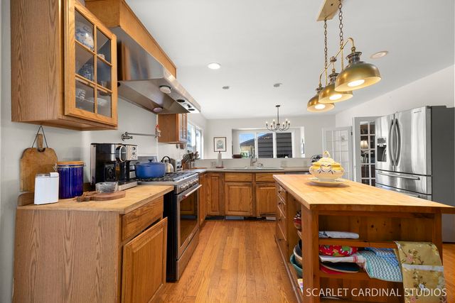 710 N Kenilworth Avenue, Glen Ellyn, IL 60137