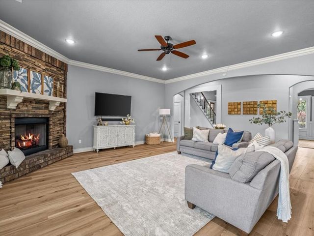 1410 Le Chesnay Drive, Centerton, AR 72719