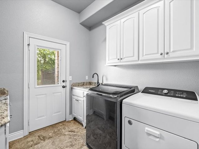 1410 Le Chesnay Drive, Centerton, AR 72719