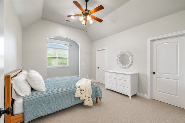 1410 Le Chesnay Drive, Centerton, AR 72719