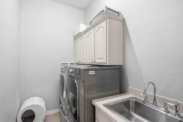 3326 Castlewood Boulevard, Highland Village, TX 75077