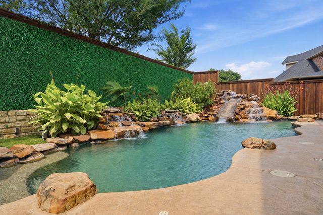 3326 Castlewood Boulevard, Highland Village, TX 75077