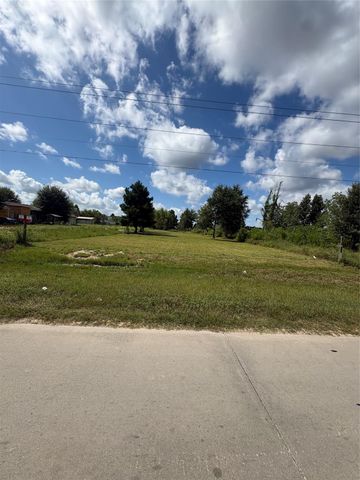 1488 County Road 3540, Cleveland, TX 77327