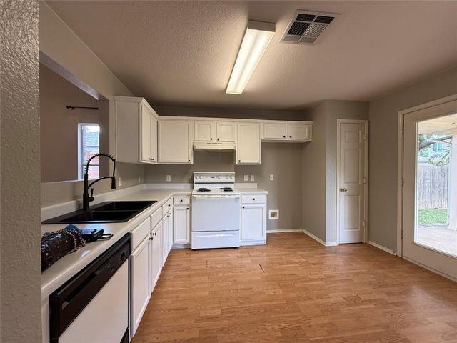 2120 Jester Farms RD, Round Rock, TX 78664