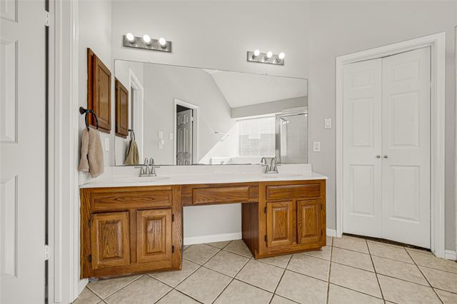 8607 Wood Drift Court, La Porte, TX 77571
