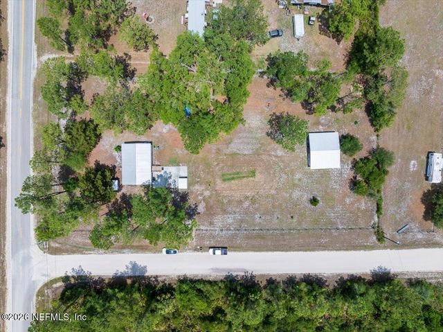 100 VIVIAN Drive, Palatka, FL 32177