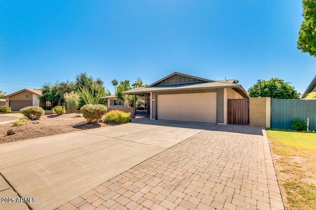 831 E STEPHENS Drive, Tempe, AZ 85283