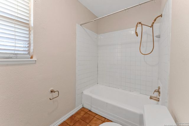 114 Goodhue, San Antonio, TX 78218