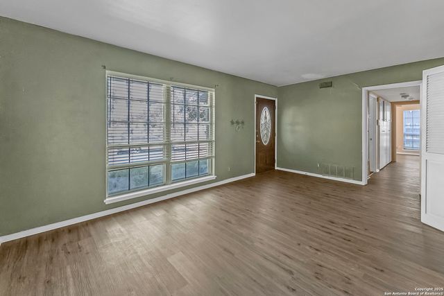 114 Goodhue, San Antonio, TX 78218