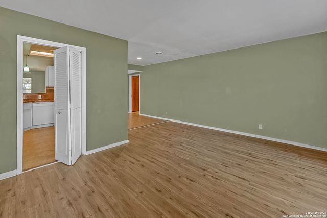 114 Goodhue, San Antonio, TX 78218