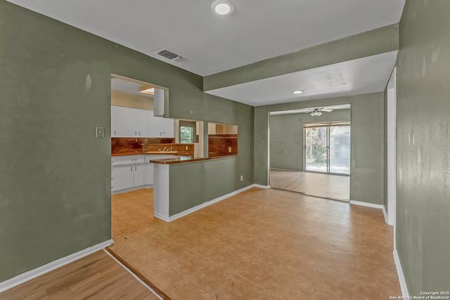 114 Goodhue, San Antonio, TX 78218