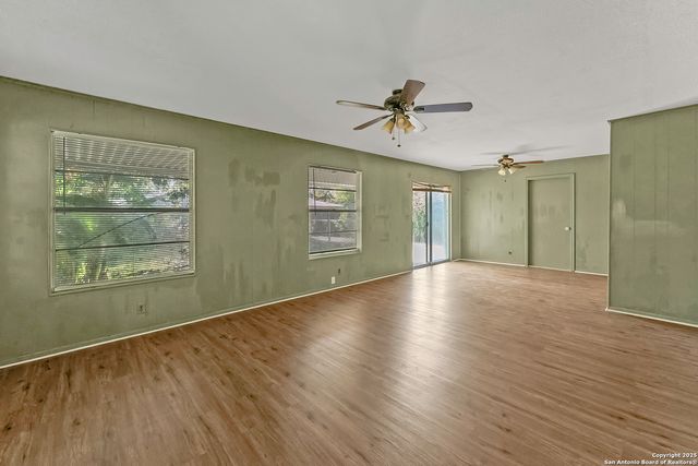 114 Goodhue, San Antonio, TX 78218