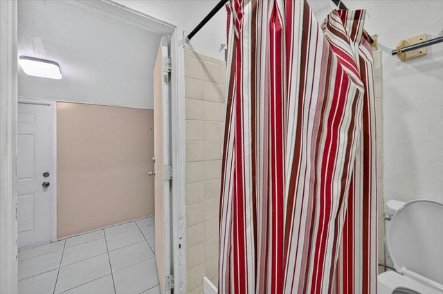 646 NE 38th Street, Oakland Park, FL 33334