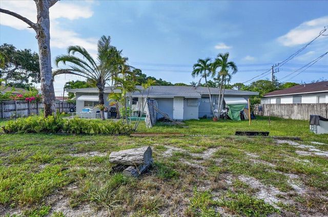646 NE 38th Street, Oakland Park, FL 33334