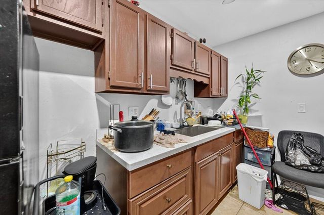 646 NE 38th Street, Oakland Park, FL 33334