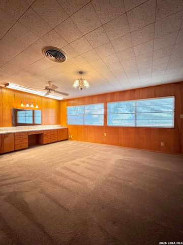 6565 WHITBY RD, San Antonio, TX 78240