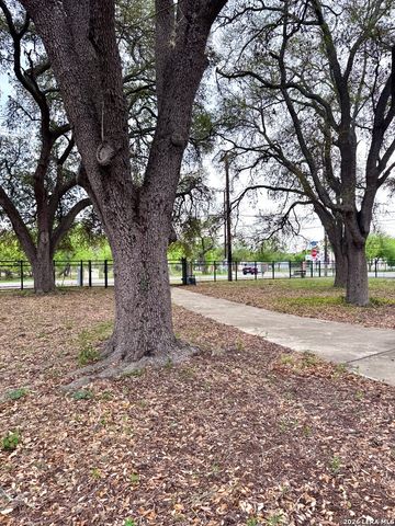 6565 WHITBY RD, San Antonio, TX 78240