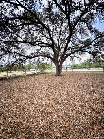 6565 WHITBY RD, San Antonio, TX 78240