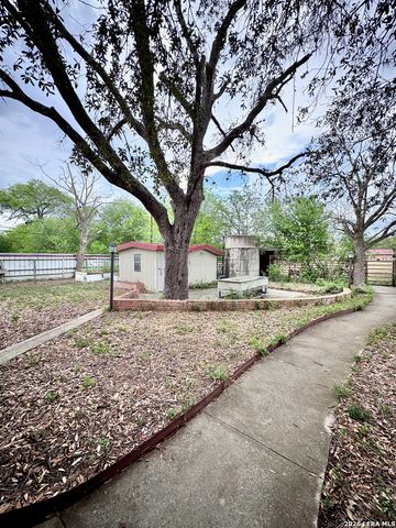 6565 WHITBY RD, San Antonio, TX 78240