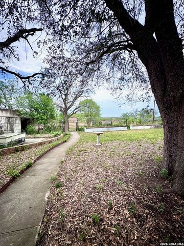 6565 WHITBY RD, San Antonio, TX 78240