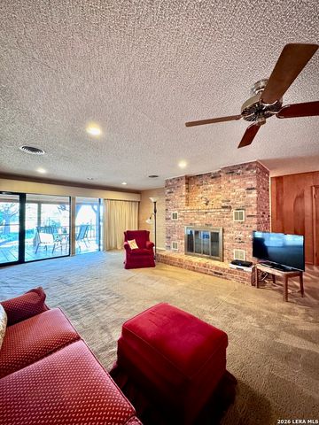 6565 WHITBY RD, San Antonio, TX 78240
