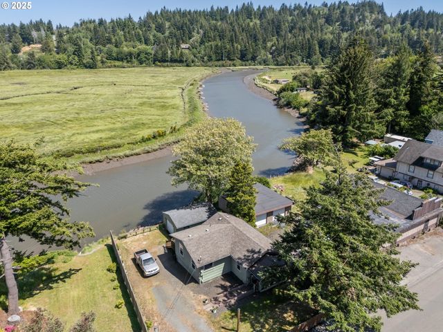 1508 SOUTHWEST Blvd, Coos Bay, OR 97420
