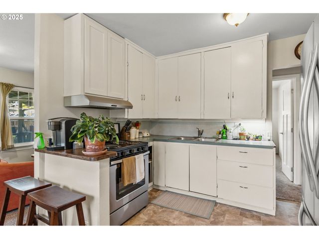 1508 SOUTHWEST Blvd, Coos Bay, OR 97420