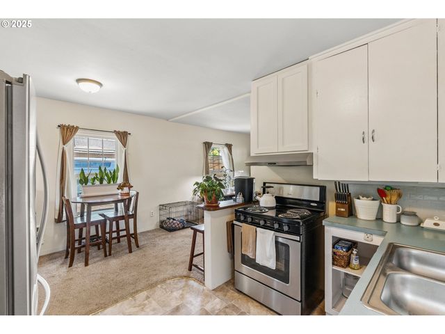 1508 SOUTHWEST Blvd, Coos Bay, OR 97420