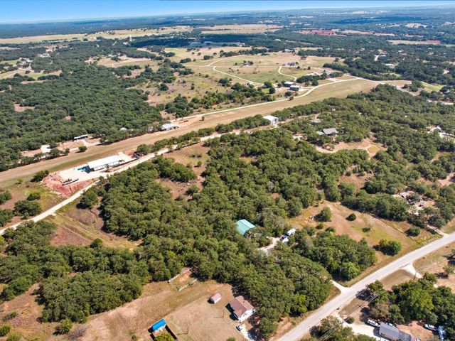 122 Cliff View Drive, Nocona, TX 76255