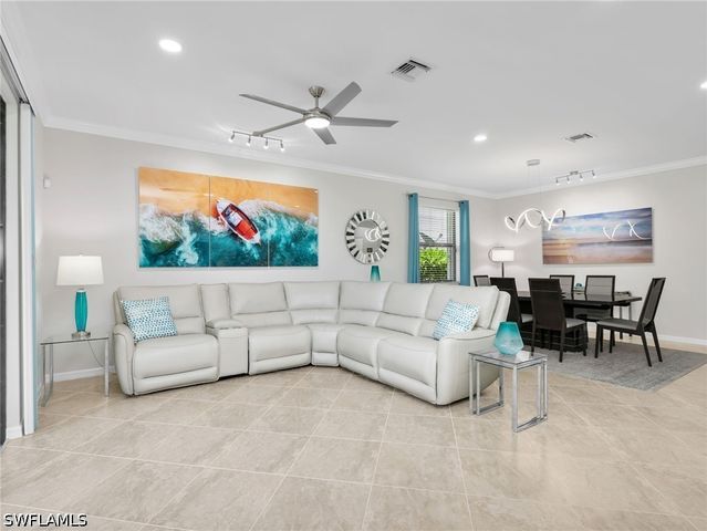 4383 Bismark WAY, Naples, FL 34119