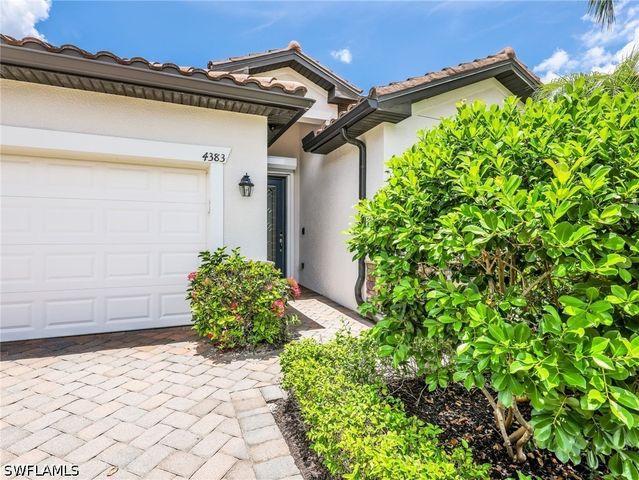 4383 Bismark WAY, Naples, FL 34119